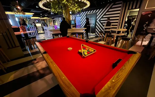 ASOBIBAR渋谷横丁前店の店内